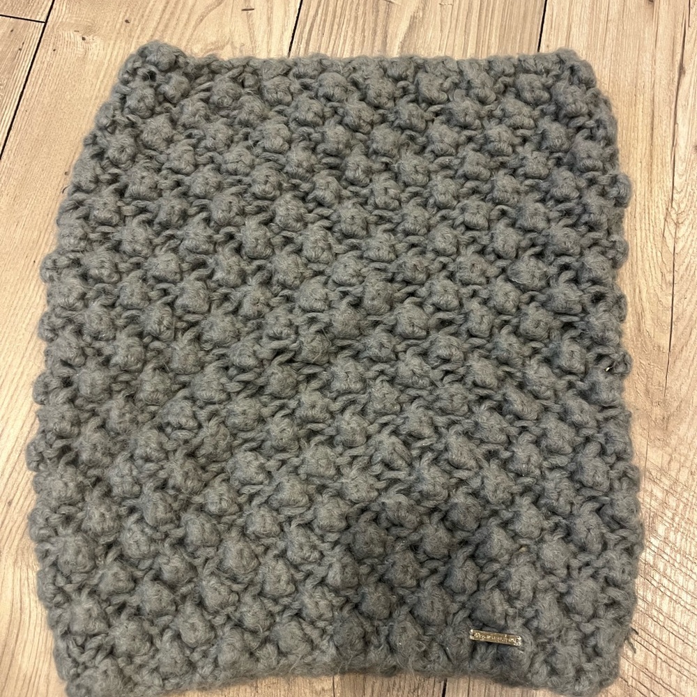 Michael Kors Gray Knit Scarf
